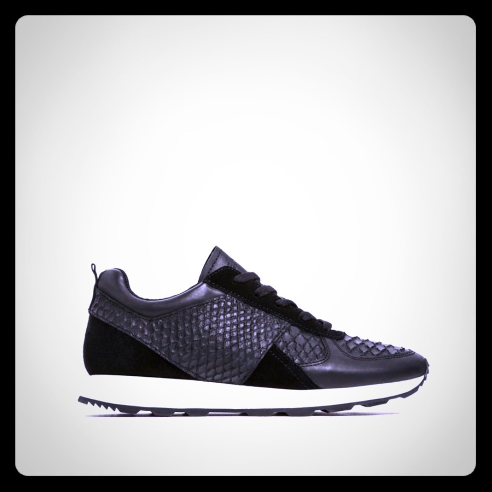 Zara Black embossed black sneakers size 6